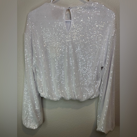 NWT SHOW ME YOUR MUMU Good Times Top in White Sequins Size S - Picture 8 of 10